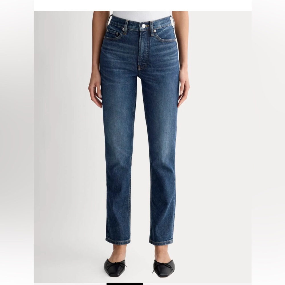 GUC - Everlane High Rise Curve Fit Women's Jeans in Dark Blue